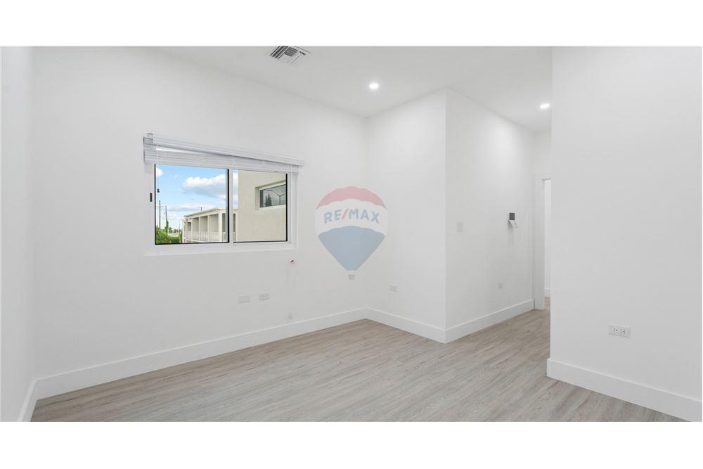 Condo/Apartment - For Sale - George Town, Grand Cayman, Cayman Islands - 16 - 90146018-316