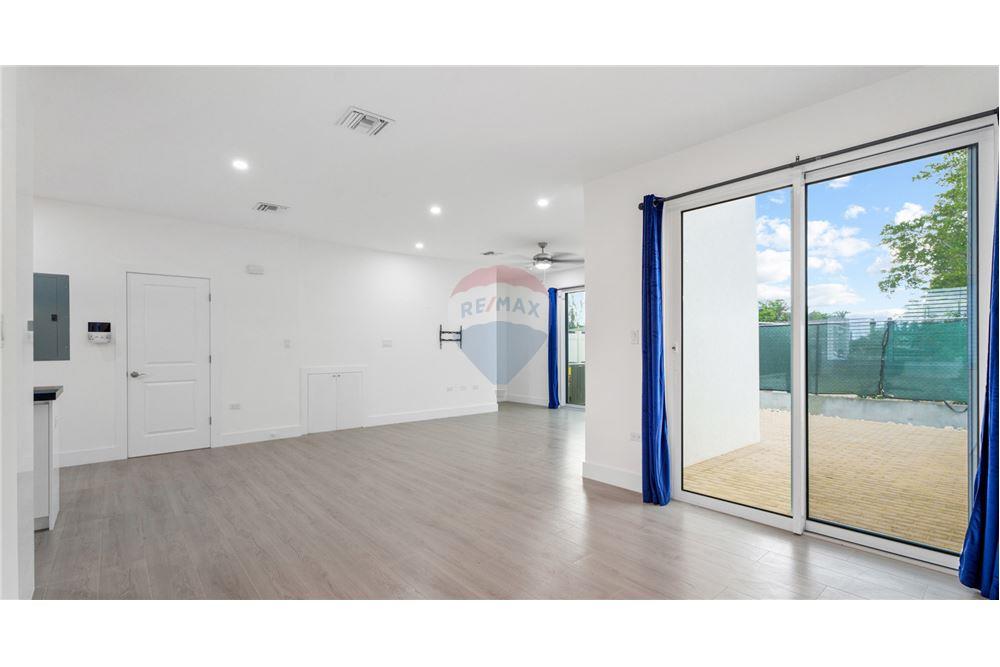 Condo/Apartment - For Sale - George Town, Grand Cayman, Cayman Islands - 6 - 90146018-316