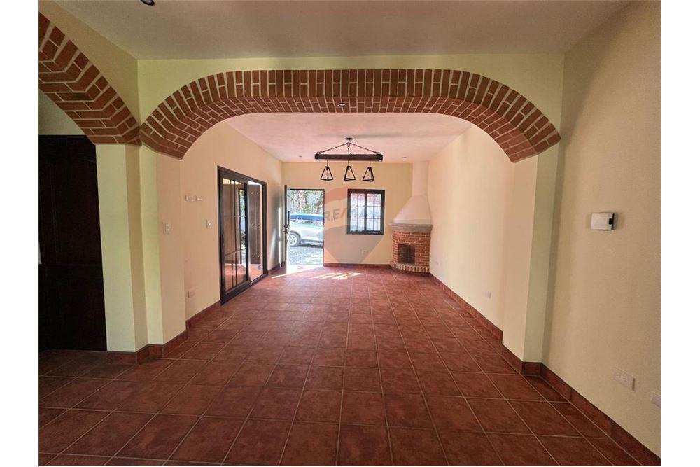 Villa - Te Koop - Alotenango, Sacatepéquez, Guatemala - 1 - 90129008-138