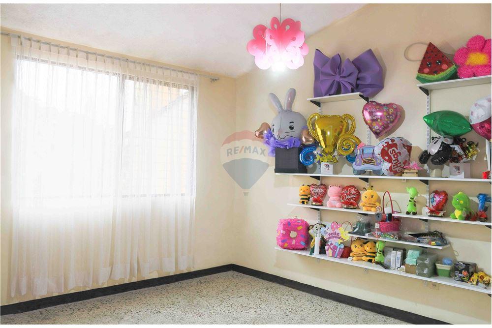 Villa - Venta - Zona 16, Guatemala, Guatemala - 7 - 902611001-86