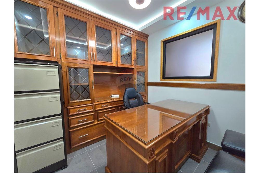 Bedrijfsmatig / Detailhandel - Te Koop - Zona 9, Guatemala, Guatemala - 4 - 902691018-1