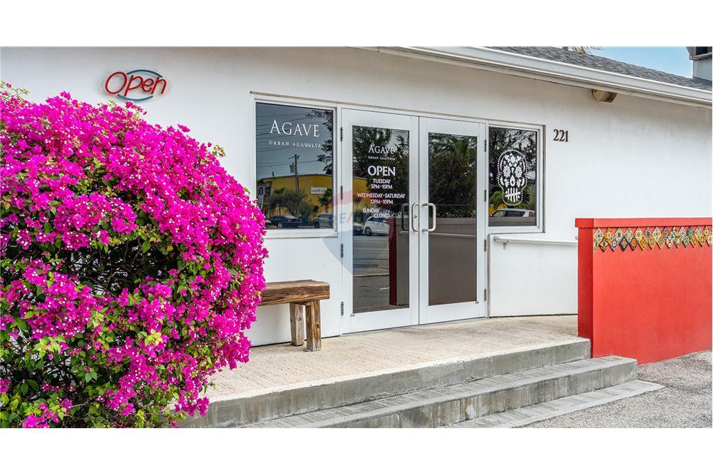 商业 - 商业/零售 - George Town Centr, George Town, 开曼群岛 - Caribbean & Central Ameri - 5 - 90146001-241