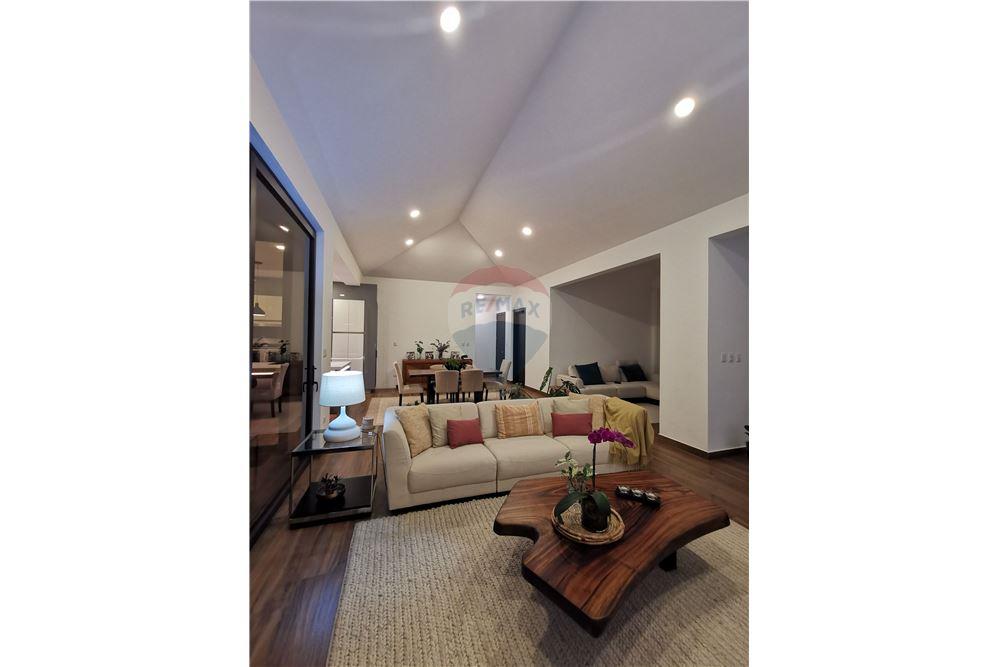 Villa - Venta - San José Pinula, Guatemala, Guatemala - 7 - 902691019-42