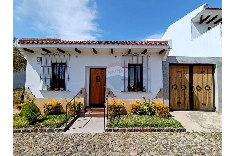 Villa - Venta - Santa Lucía Milpas Altas, Sacatepéquez, Guatemala - 1 - 90129016-20