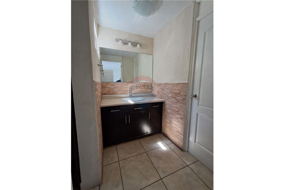 Villa - Venta - Mixco, Guatemala, Guatemala - 16 - 902651007-6