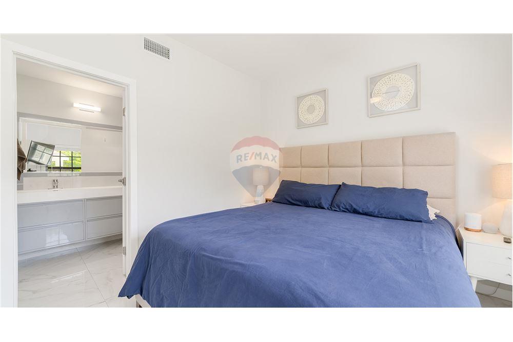 Apartamento/Condominio - Venta - W Bay Bch West, West Bay, Islas Caimán - 12 - 90146042-55