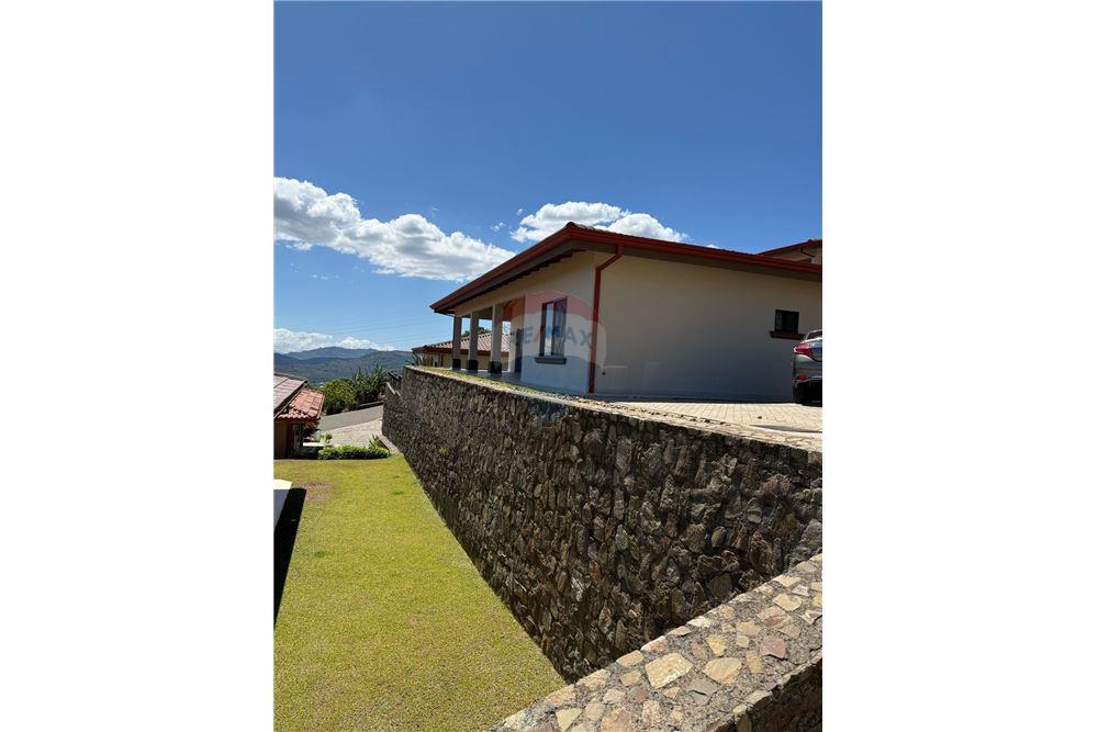 Residencial - Villa - Naranjo, Puntarenas, Costa Rica - Caribbean & Central Ameri - 2 - 90128002-989