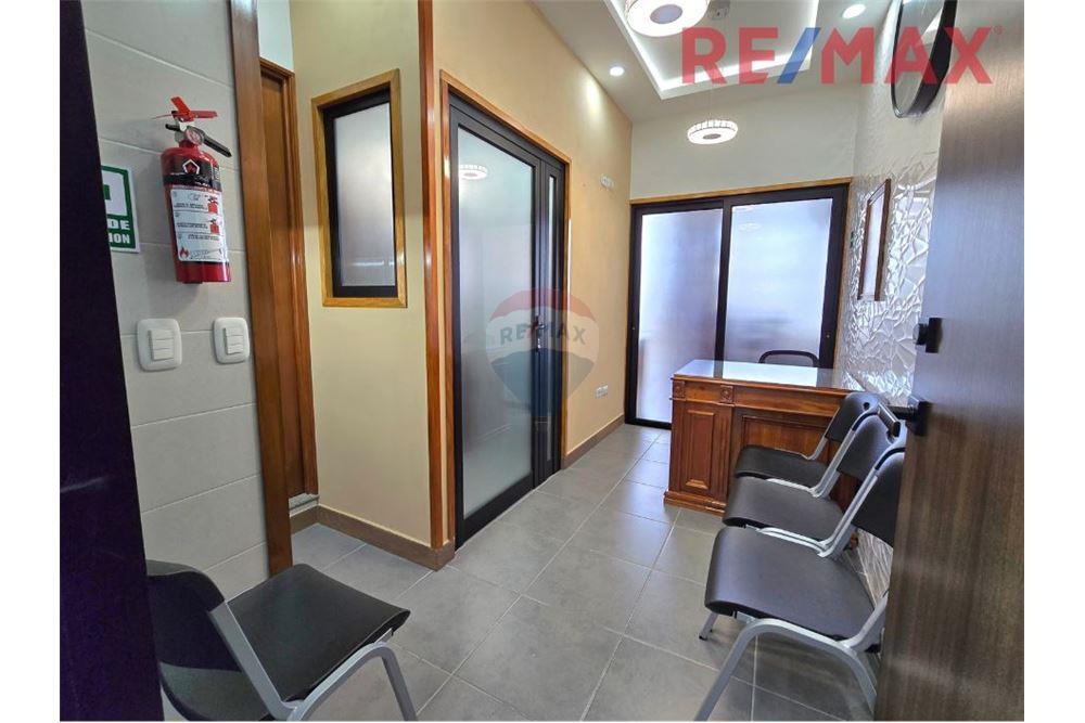 Bedrijfsmatig / Detailhandel - Te Koop - Zona 9, Guatemala, Guatemala - 3 - 902691018-1