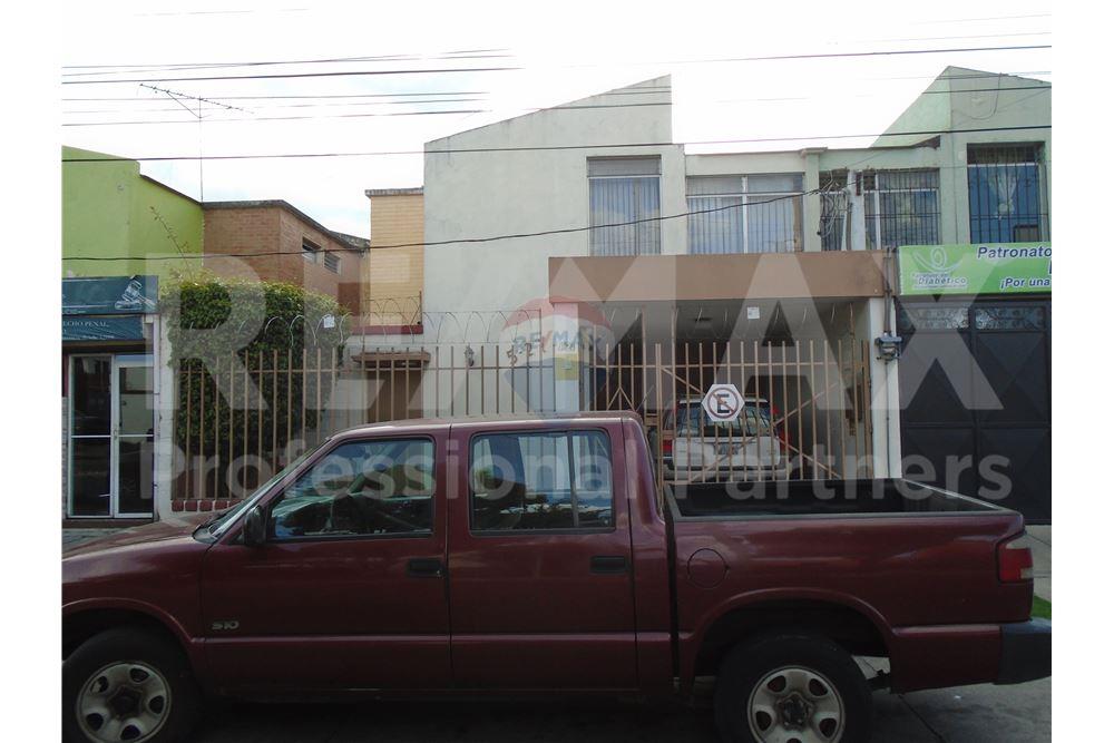 Villa - For Sale - Quetzaltenango, Quetzaltenango, Guatemala - 1 - 901011001-22