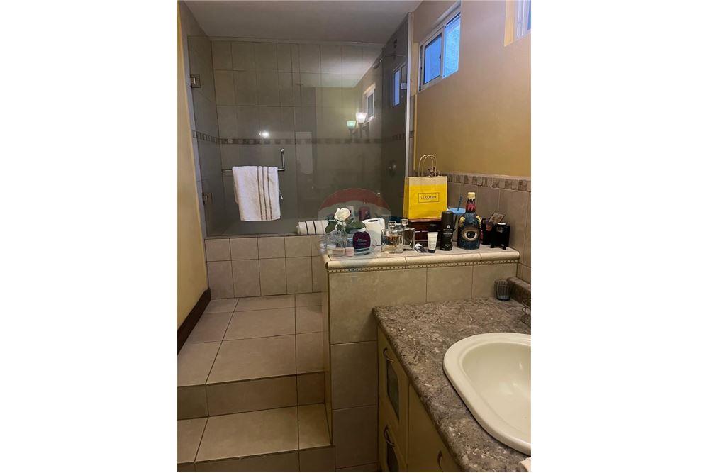 Villa - For Sale - Guatemala City, Guatemala, Guatemala - 13 - 902091008-7