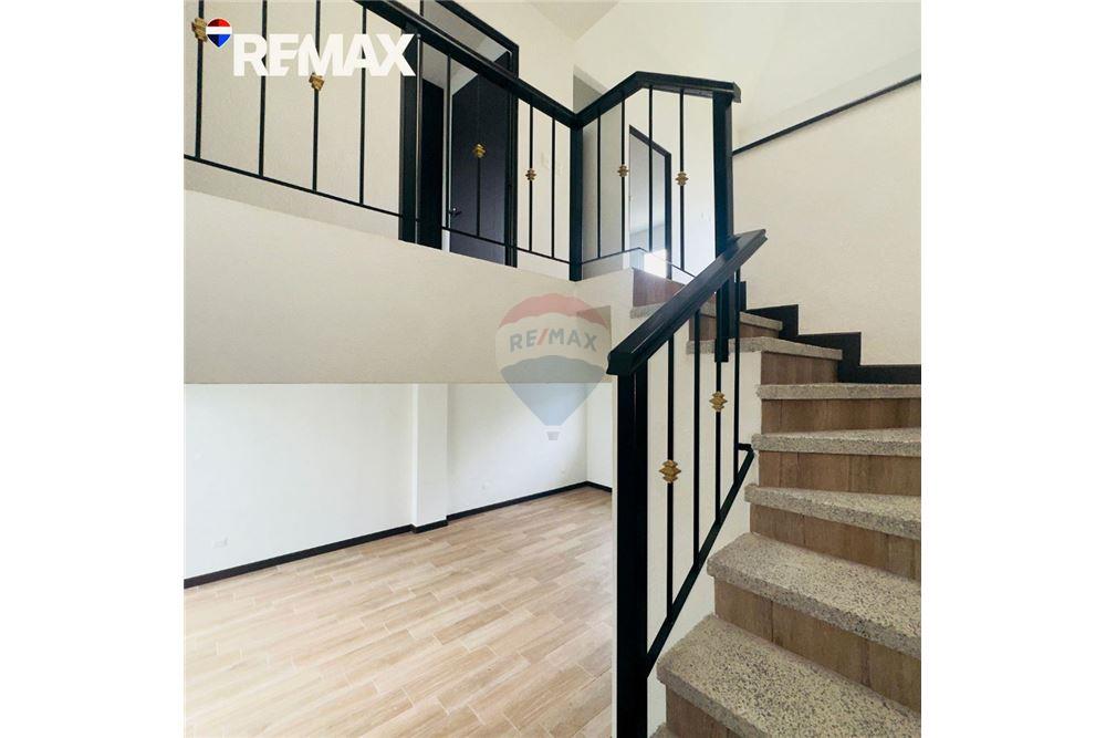 Villa - Venta - San José Pinula, Guatemala, Guatemala - 13 - 902611001-98