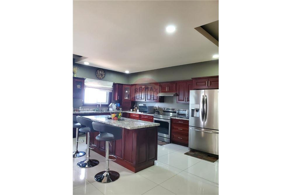 Condo/Apartment - For Sale - Kingston 8, Kingston, Jamaica - 3 - 901321002-13