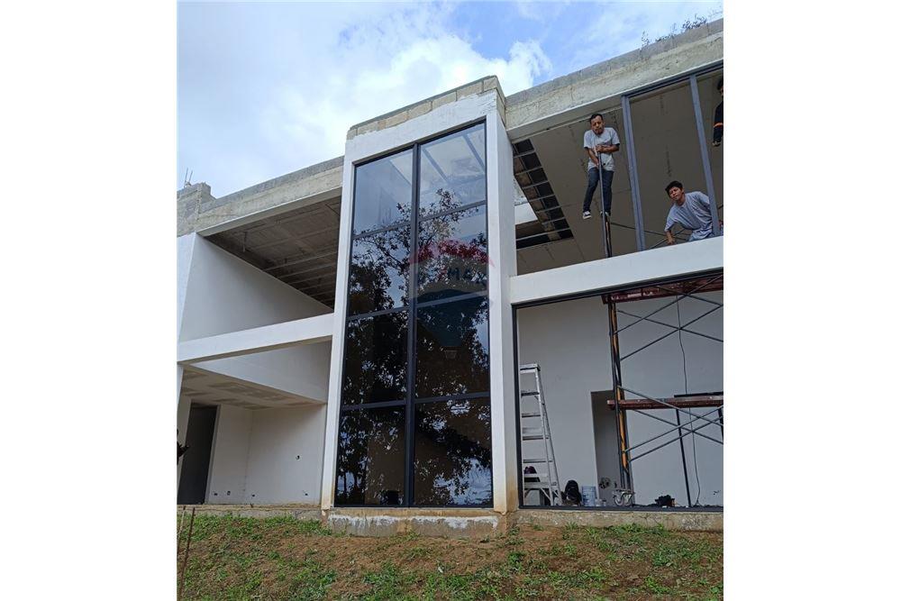 Villa - Venta - San Lucas Sacatepéquez, Sacatepéquez, Guatemala - 11 - 902691017-12