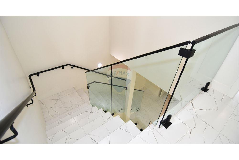 Residential - Villa - W Bay Bch West, West Bay, Cayman Islands - Caribbean & Central Ameri - 27 - 90146010-283