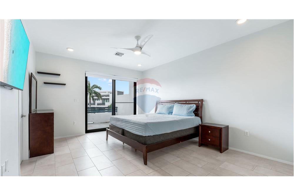 Condo/Apartment - For Sale - South Sound, South Sound, Cayman Islands - 11 - 90146002-423
