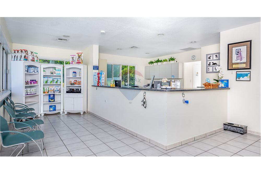 Commercial/Retail - For Sale - George Town, Grand Cayman, Cayman Islands - 11 - 90146001-235