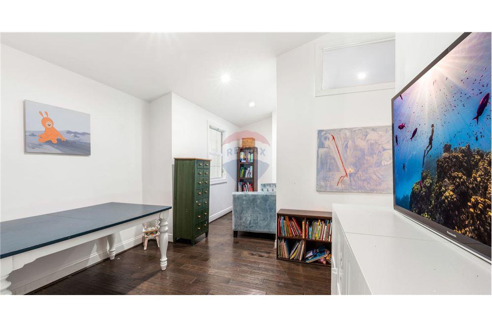 Condo/Apartment - For Sale - W Bay Bch South, Seven Mile, Cayman Islands - 38 - 90146034-175