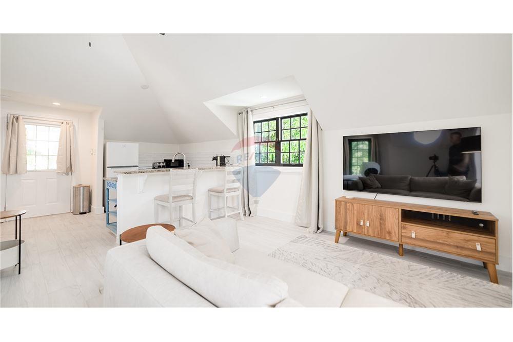 Villa - For Sale - W Bay Bch South, Seven Mile, Cayman Islands - 29 - 90146001-234