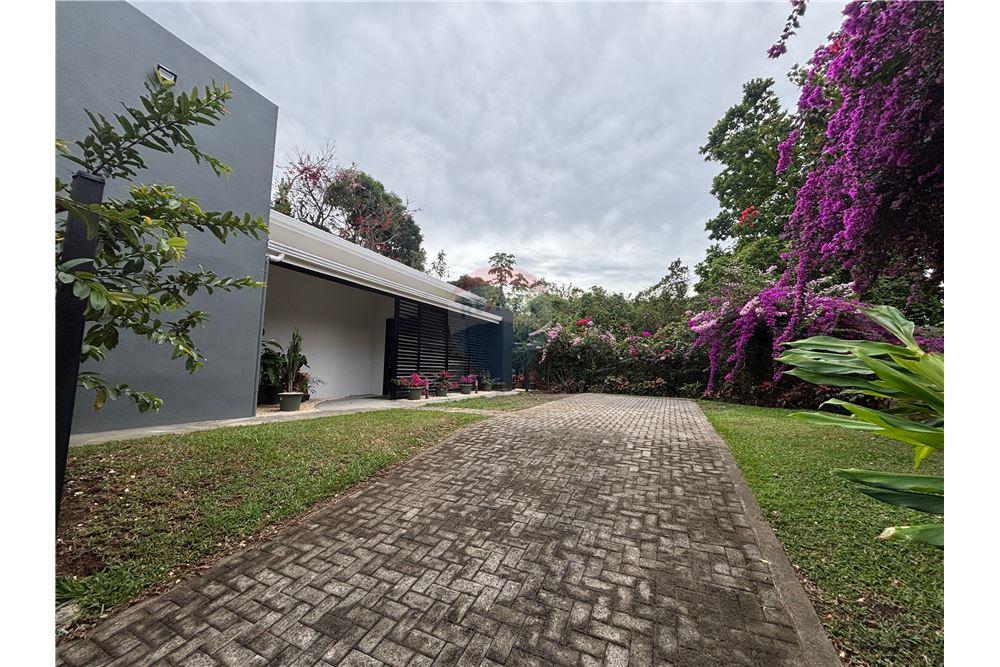 Residenziale - Villa - Atenas, Alajuela- Atenas, Costa Rica - Caribbean & Central Ameri - 10 - 90128002-1006