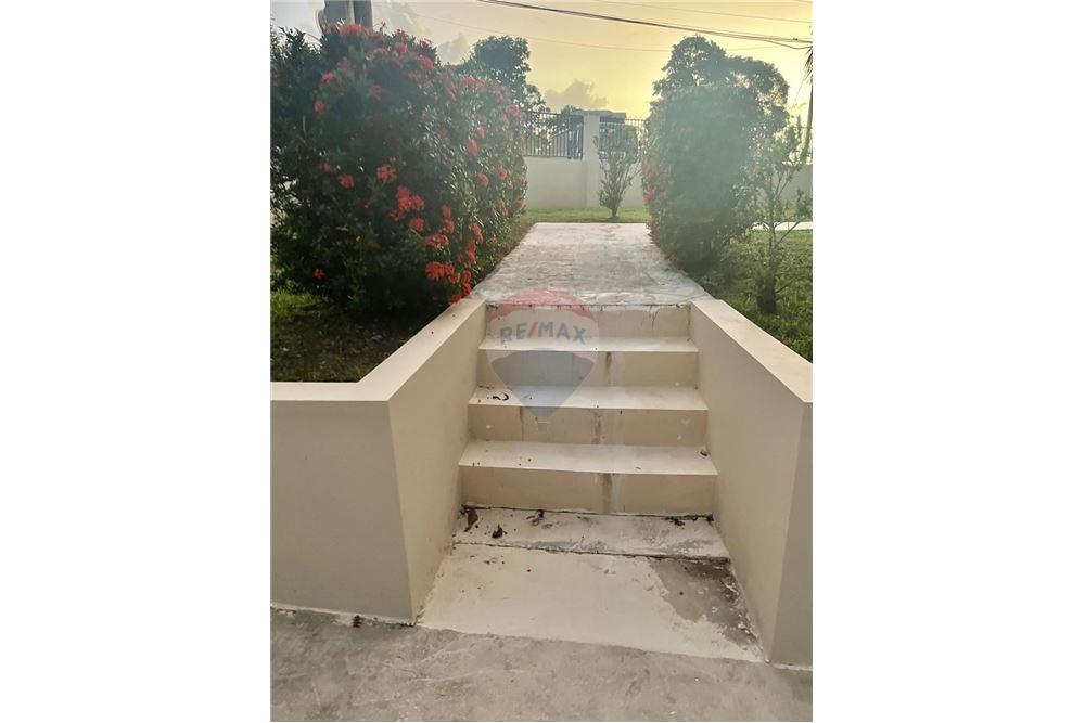 Villa - Venta - Caroni, Caroni, Trinidad and Tobago - 1 - 90155111-4