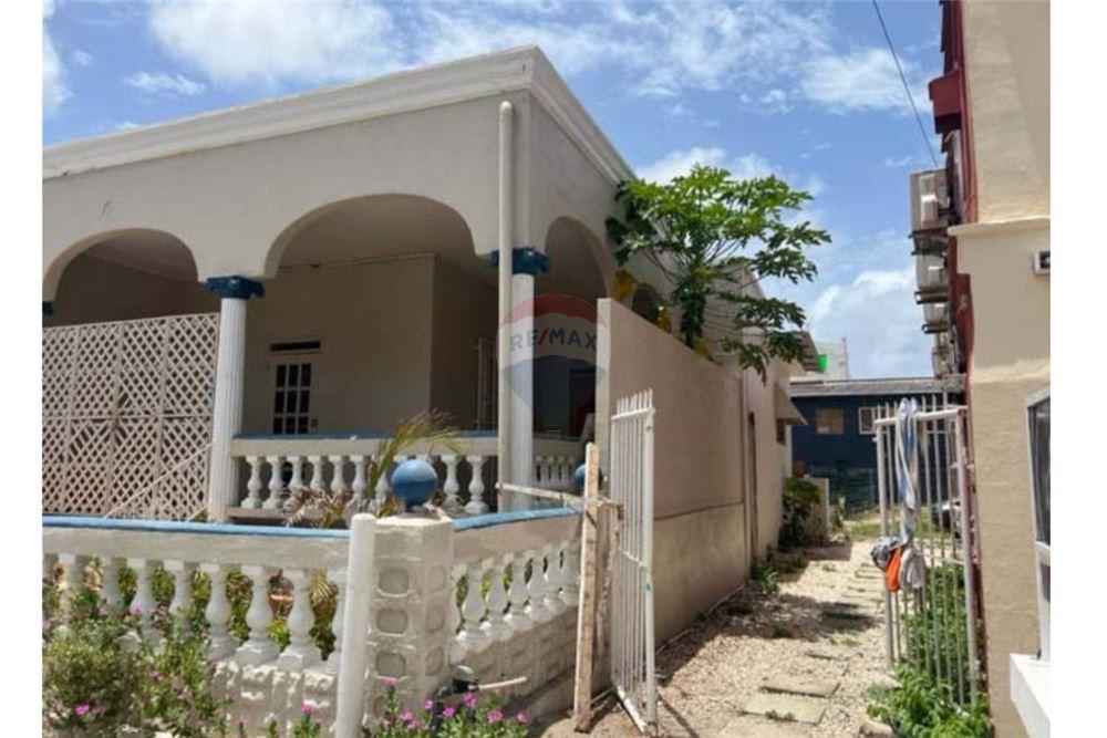 Bedrijfsmatig / Detailhandel - Te Koop - Oranjestad, Aruba, Aruba - 53172 - 90105035-25