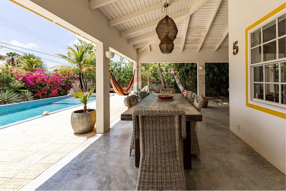 Villa - For Sale - Kralendijk, Bonaire, Bonaire - 102 porch+pool b.jpg - 900171011-93