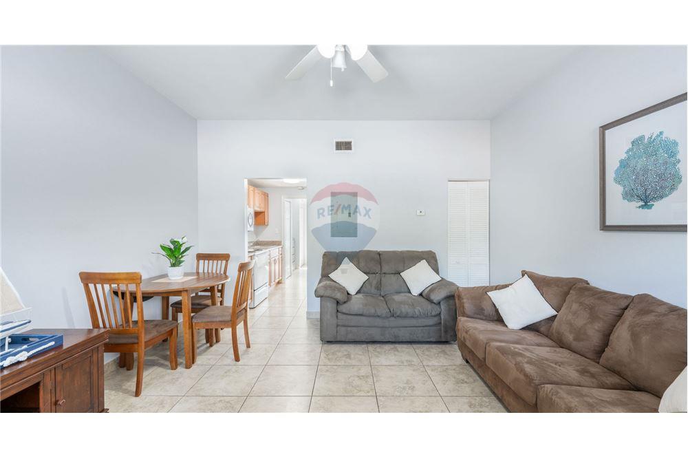 Appartement - Te Koop - George Town East, George Town, Cayman Islands - 3 - 90146002-457