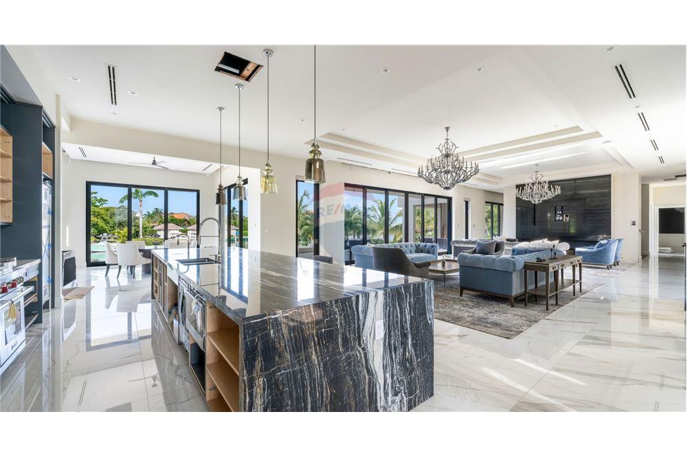 Villa - Venta - W Bay Bch North, West Bay, Islas Caimán - 2 - 90146034-194