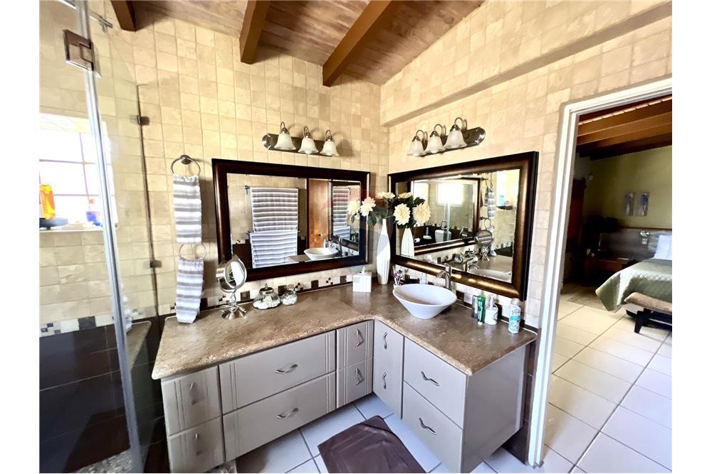 Villa - Venta - Noord, Aruba, Aruba - 29 - 90105035-28