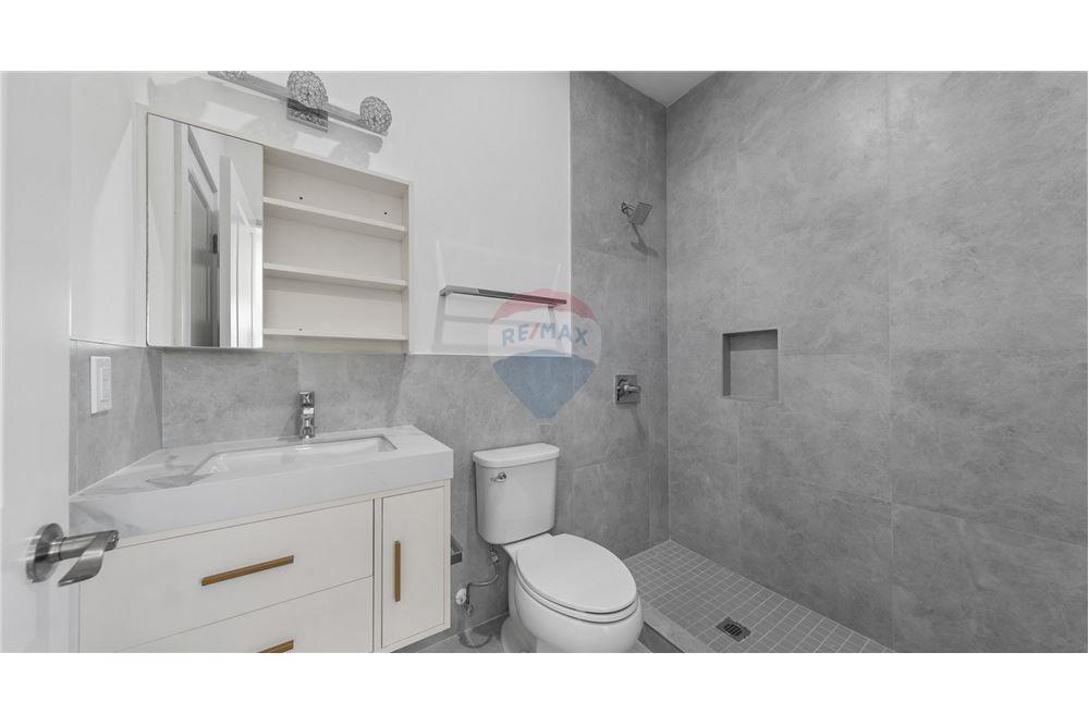 Condo/Apartment - For Sale - George Town, Grand Cayman, Cayman Islands - 14 - 90146018-295