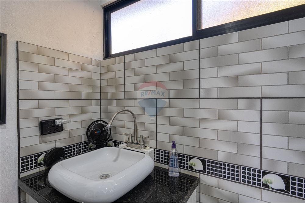 Residenziale - Villa - Portalon de Quepos, Puntarenas, Costa Rica - Caribbean & Central Ameri - 11 - 90168016-210