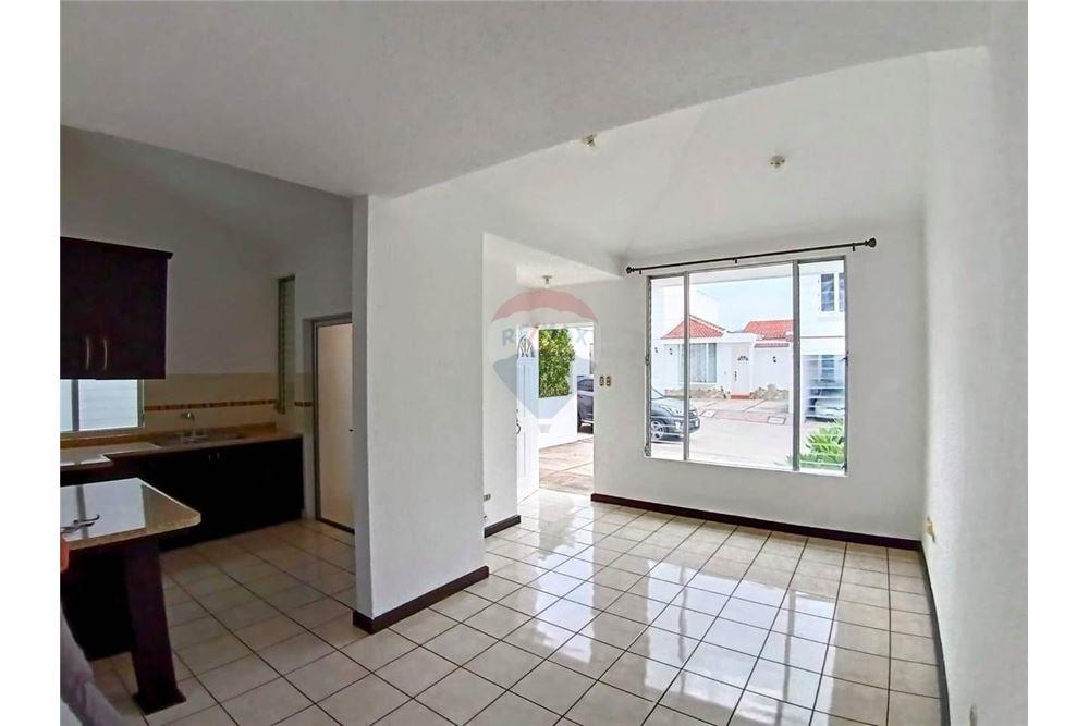 Villa - For Sale - San Lucas Sacatepéquez, Sacatepéquez, Guatemala - 2 - 90129016-52