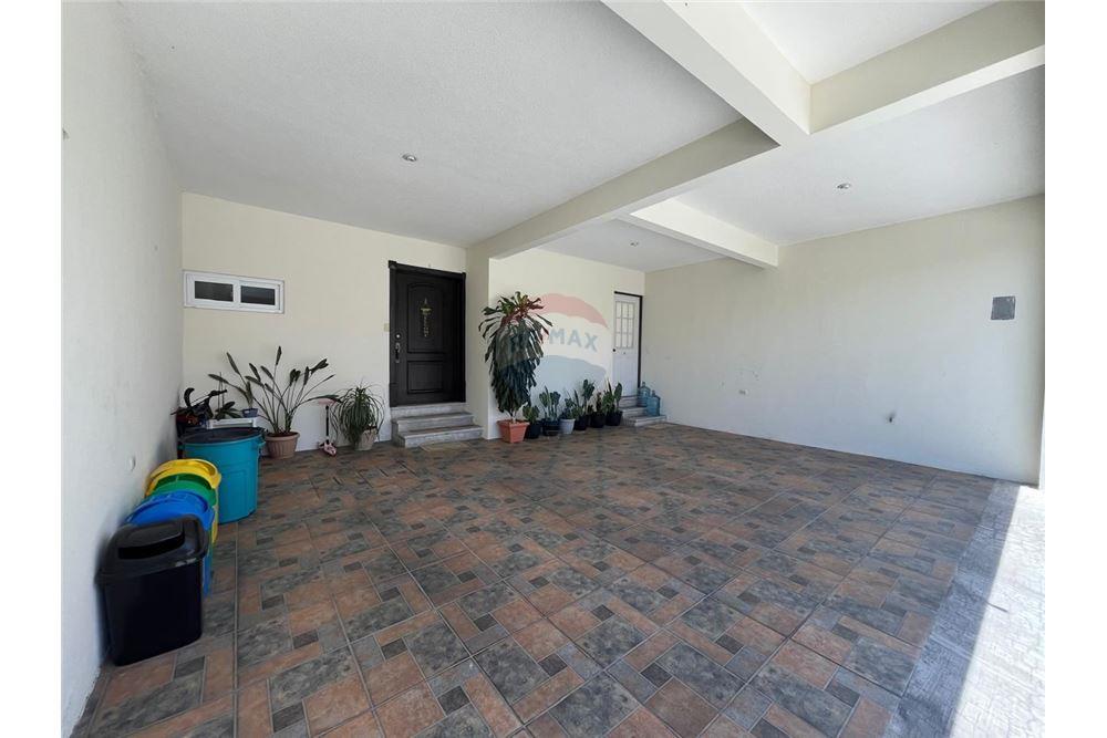 Villa - For Sale - Mixco, Guatemala, Guatemala - 15 - 901491001-7