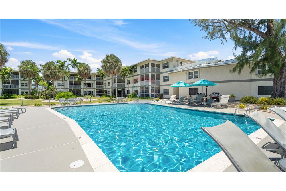Condo/Apartment - For Sale - W Bay Bch South, Seven Mile, Cayman Islands - 23 - 90146042-56