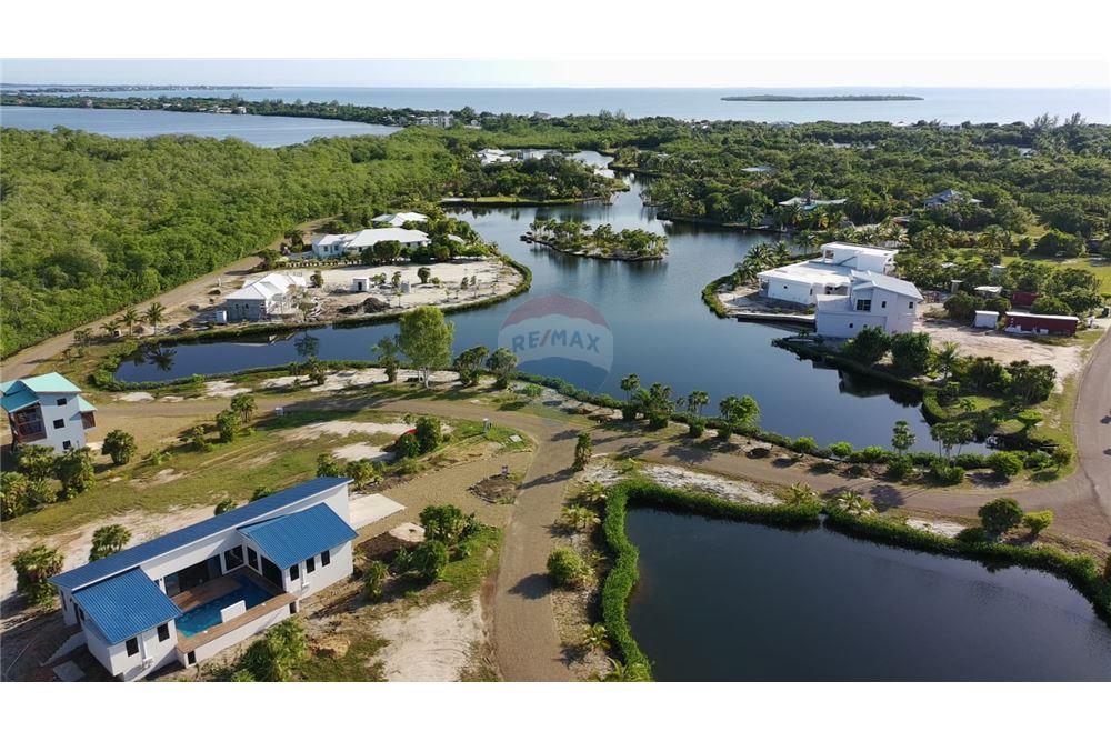 Villa - For Sale - Placencia, Stann Creek District, Belize - 9 - 90127035-17