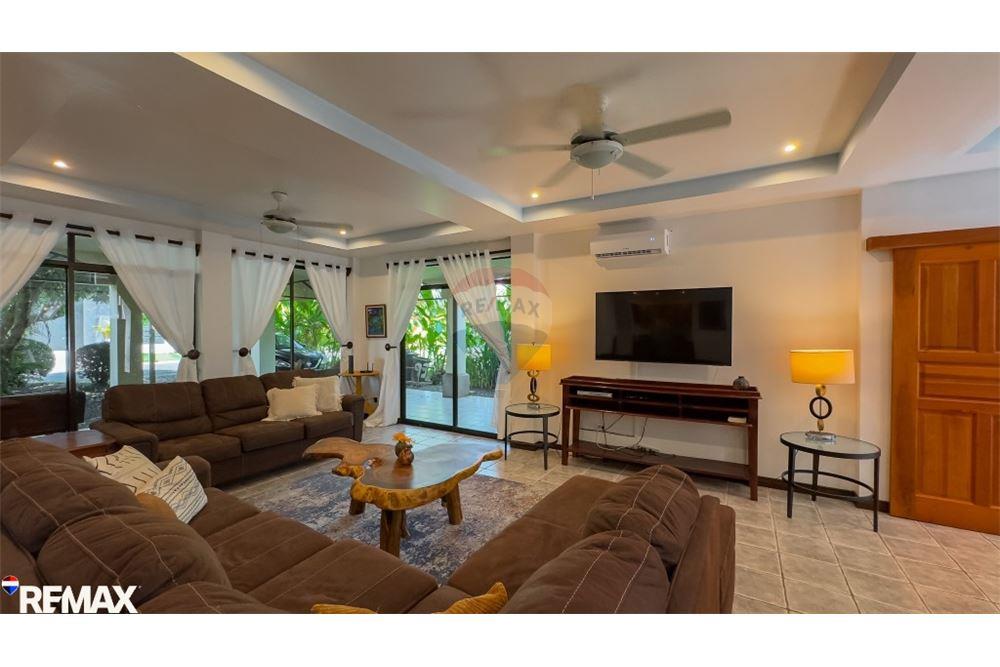 Residential - Villa - Jaco - Playa Hermosa, Puntarenas- Garabito, Costa Rica - Caribbean & Central Ameri - 1 - 90168012-243