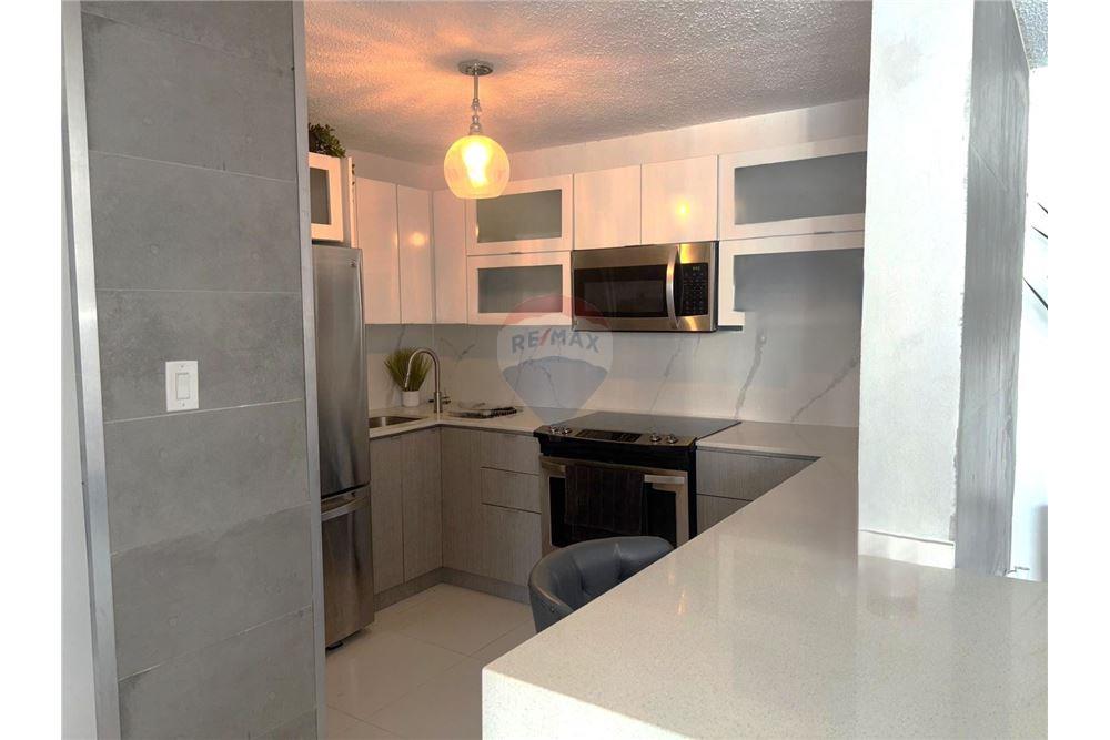 Condo/Apartment - For Sale - Alt De San Patricio, Guaynabo, Puerto Rico - 8 - 90156064-3