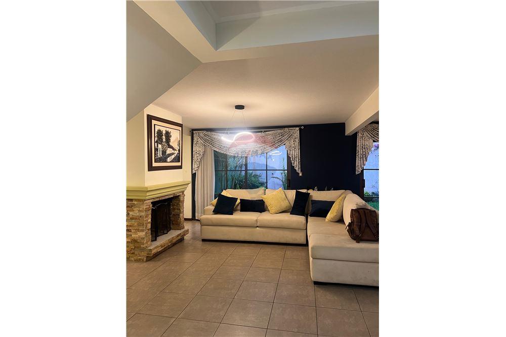 Villa - Te Koop - Guatemala City, Guatemala, Guatemala - 20 - 901011001-24