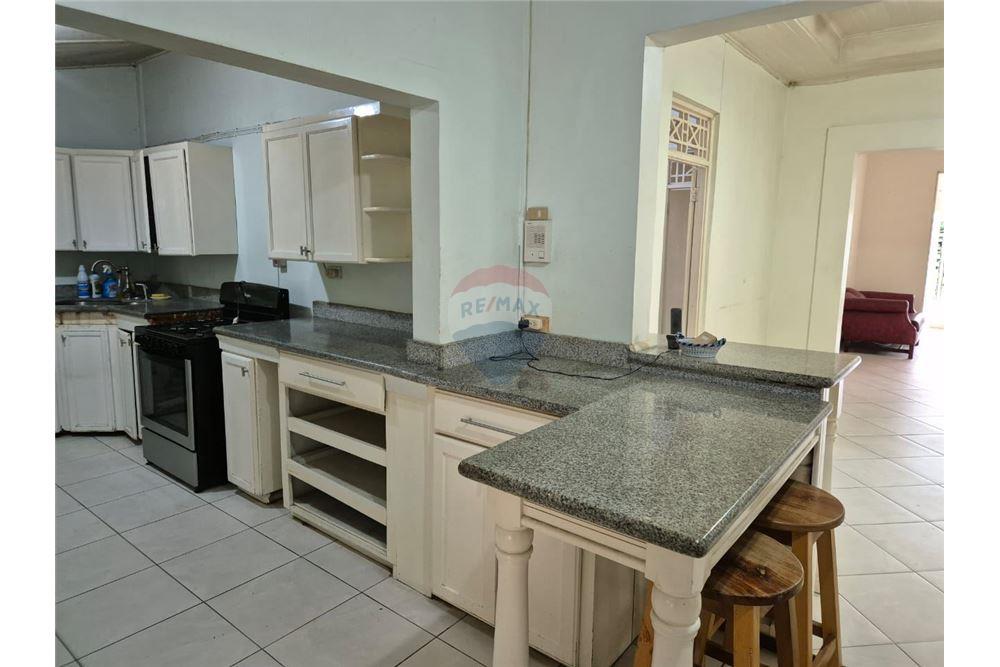 Villa - For Sale - Liguanea, Saint Andrew, Jamaica - 2 - 902411005-1