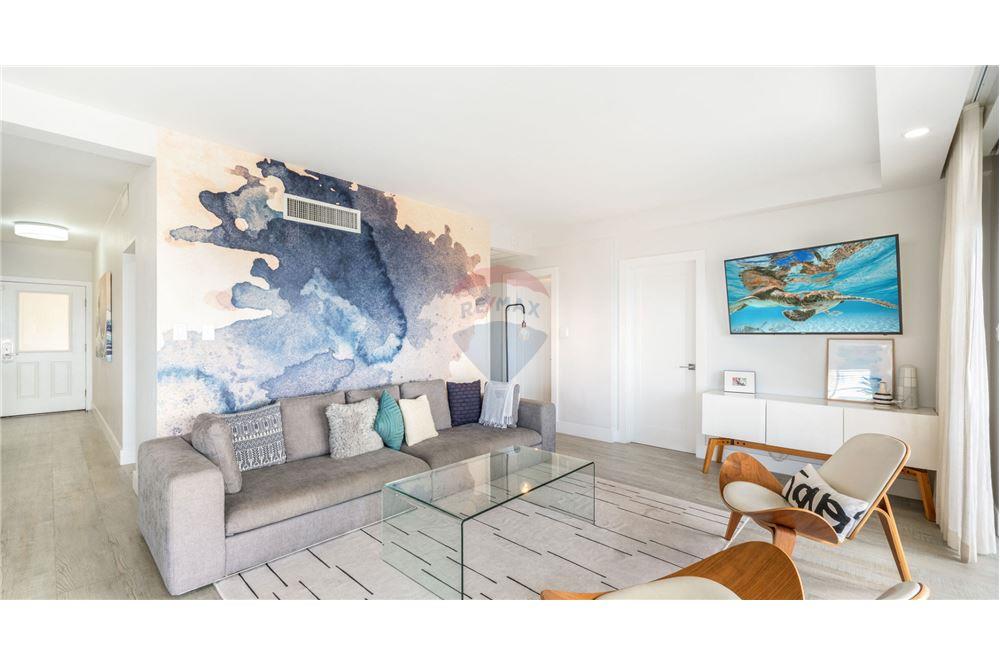 Condo/Apartment - For Sale - W Bay Bch South, Seven Mile, Cayman Islands - 13 - 90146034-181