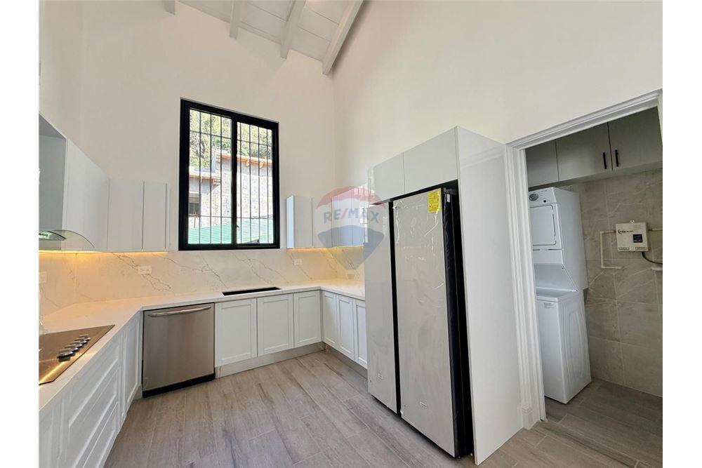 Villa - Venta - La Antigua Guatemala, Sacatepéquez, Guatemala - 2 - 90129001-367