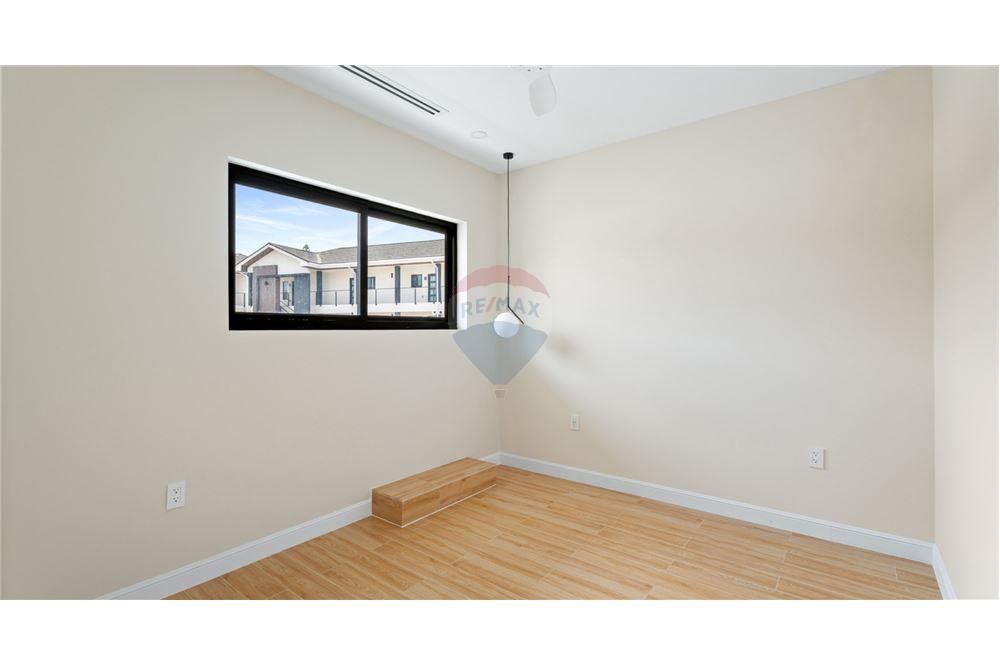 Condo/Apartment - For Sale - W Bay Bch West, West Bay, Cayman Islands - 11 - 90146055-27