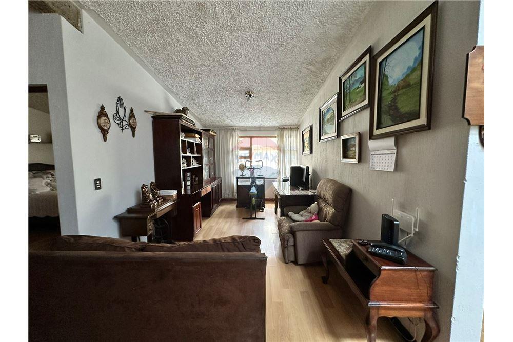 Villa - For Sale - Quetzaltenango, Quetzaltenango, Guatemala - 11 - 901011001-21