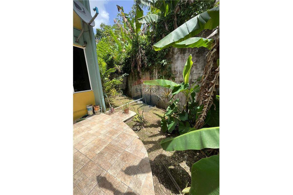 Tussenwoning - Te Koop - Arima, Arima, Trinidad and Tobago - 8 - 90155110-162