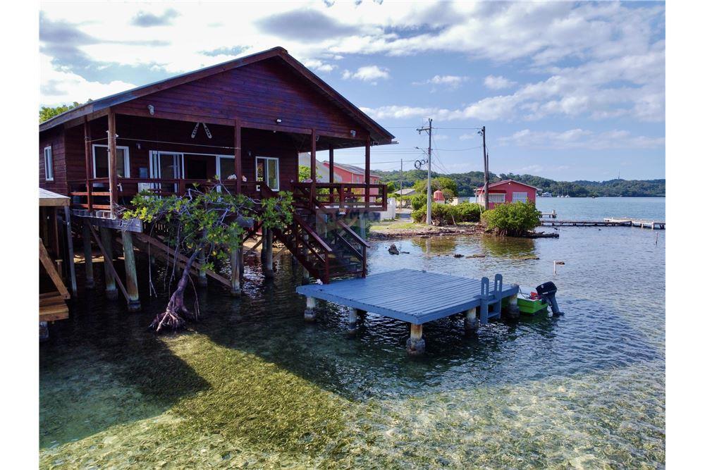 Villa - For Sale - Roatan, Bay Islands, Honduras - 15 - 90143009-236