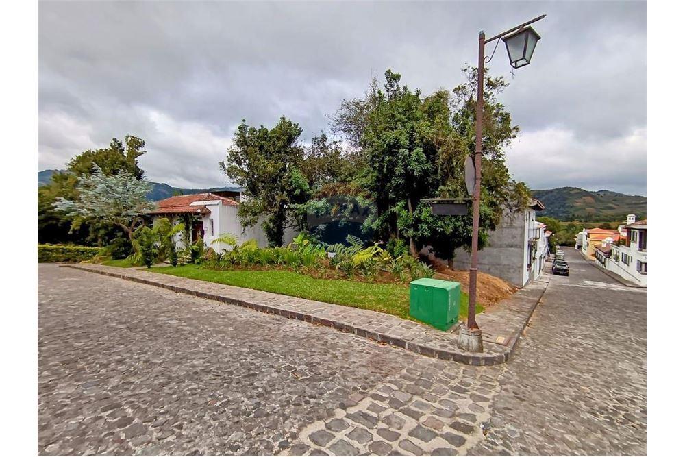 Land - For Sale - San Miguel Dueñas, Sacatepéquez, Guatemala - 1 - 90129016-8