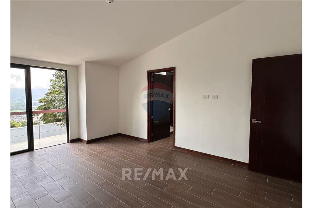 Villa - Venta - San José Pinula, Guatemala, Guatemala - 9 - 902611001-51