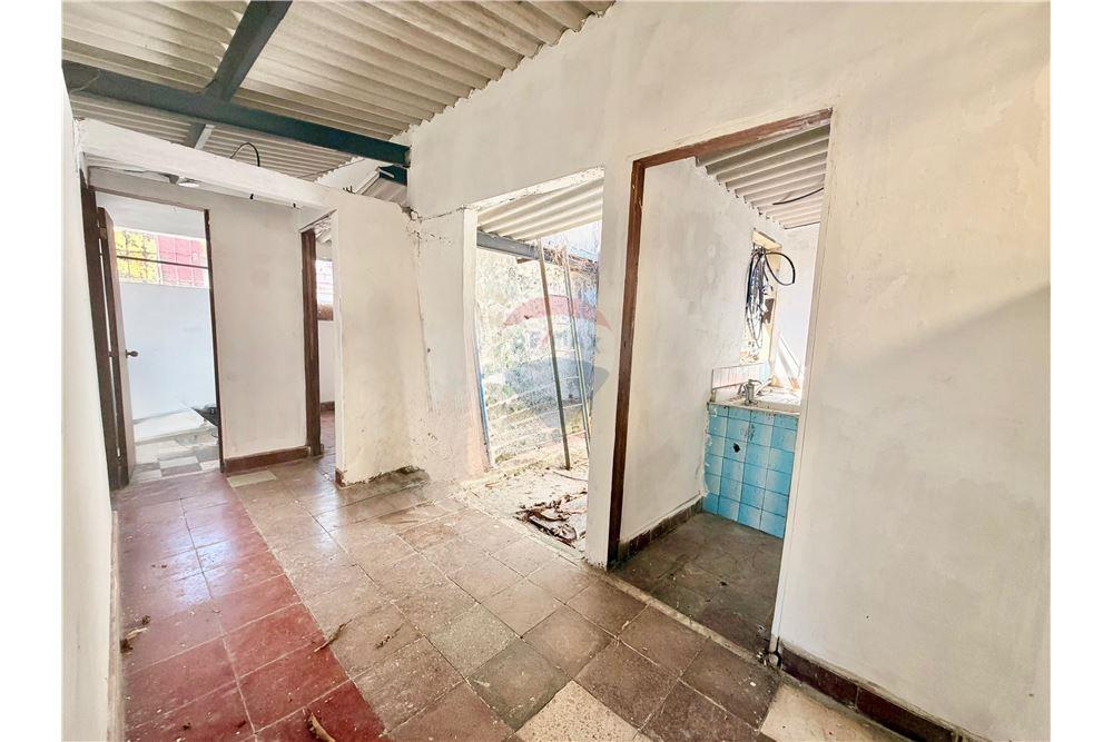 Villa - For Sale - Soyapango, San Salvador, El Salvador - 7 - 902331003-51