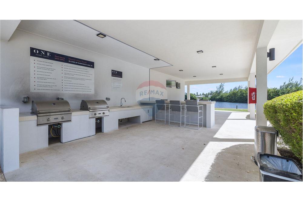 Condo/Apartment - For Sale - W Bay Bch South, Seven Mile, Cayman Islands - 10 - 90146051-40