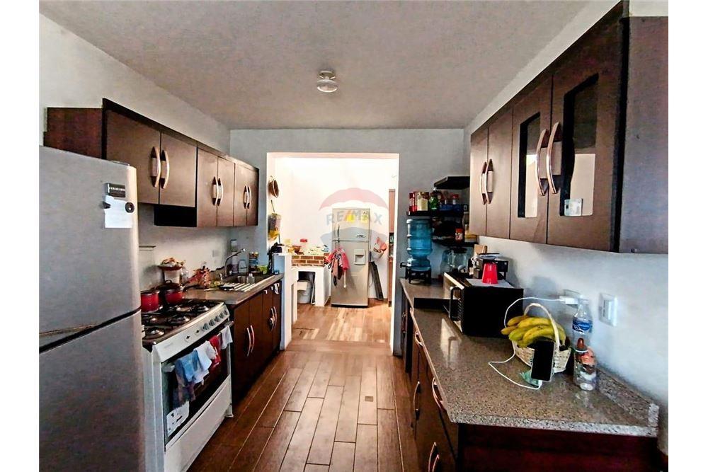 Villa - Venta - Santa Lucía Milpas Altas, Sacatepéquez, Guatemala - 4 - 90129016-20